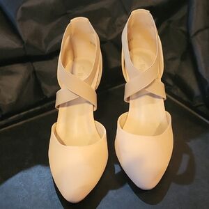 Chic Tan Women's Heels